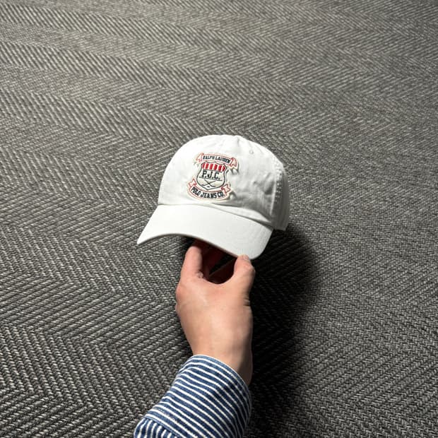 랄프로렌 폴로진스 P.J.C 자수 패치 화이트 볼캡 모자