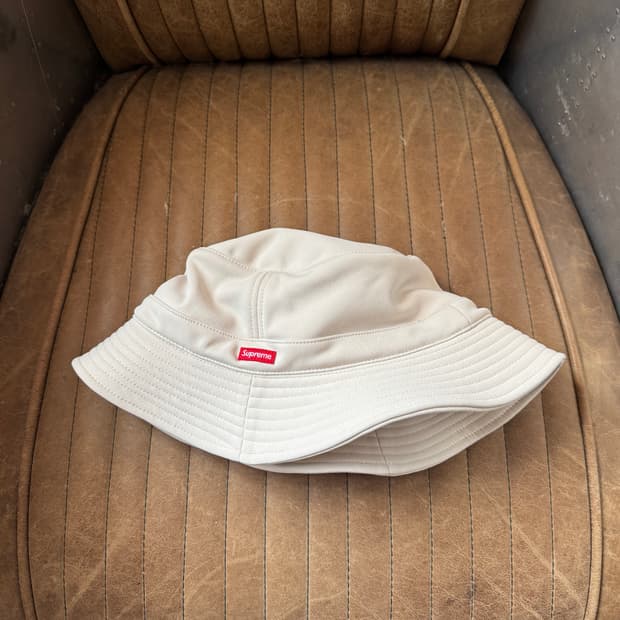 슈프림 윈드스토퍼 버킷햇 새상품