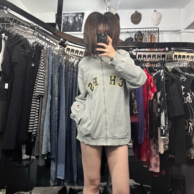 챔피온 자수 집업