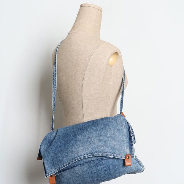Lo Lo La vo Denim Cross Bag