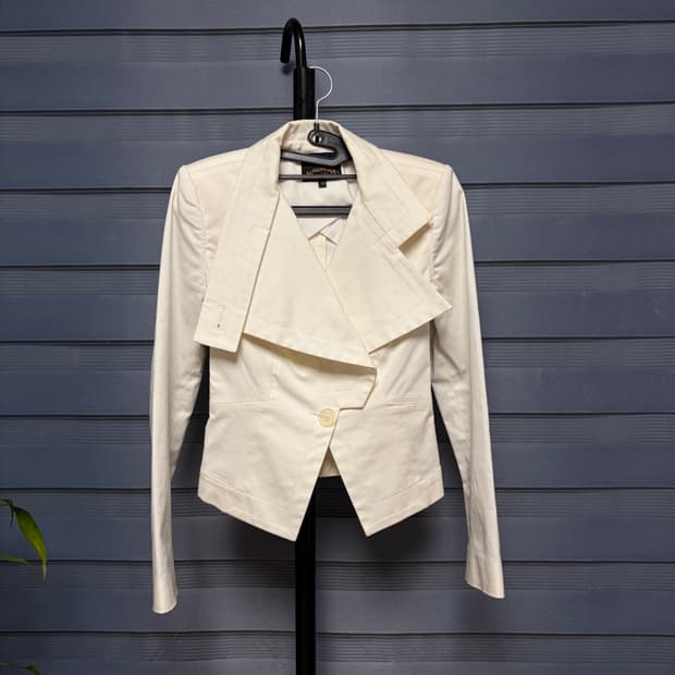 (백화점) 비비안 웨스트우드 앵글로매니아 아이보리 화이트 아방가르드 자켓