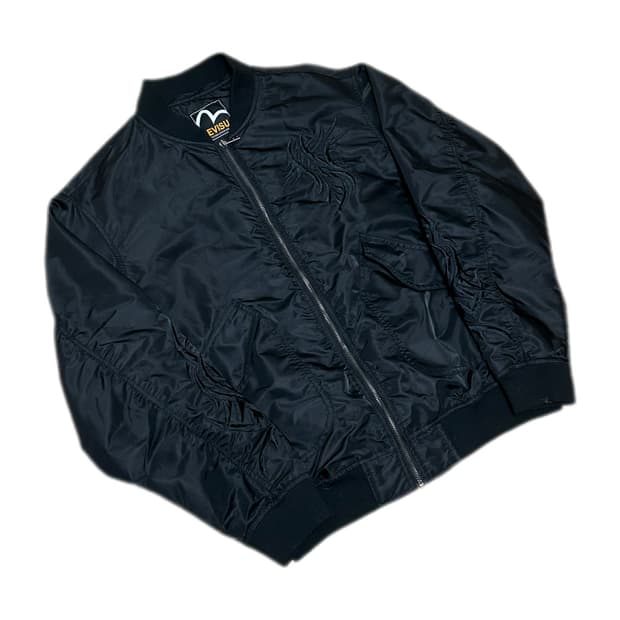 에비수 블랙 자수 붐버 바람막이 자켓