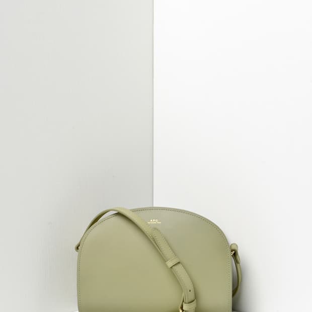 아페쎄 하프문 그린 half moon bag
