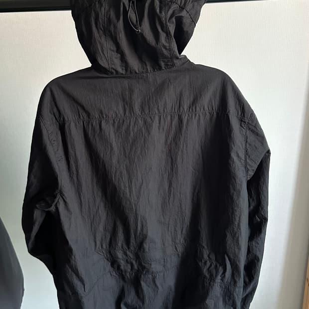 EE 바람막이 블랙
