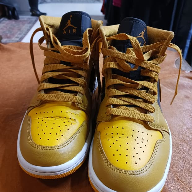 나이키 에어조던 우먼스 1미드 처트니