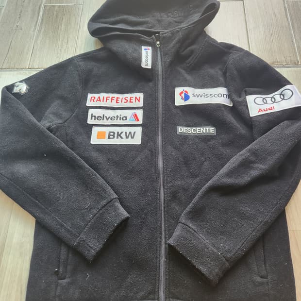 데상트 아우디 스위스 스키팀 플리스 후드집업 M