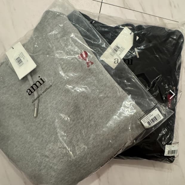 새상품/QR정품 / 아미 후드티 스몰로고 블랙,그레이 S~XL