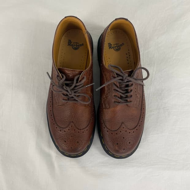 닥터마틴 3989 브로그 윙팁 브라운 250