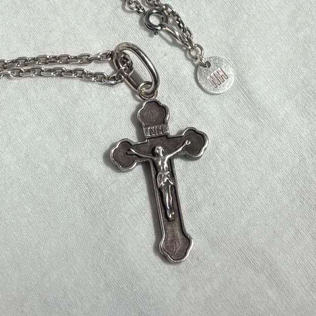 Neighborhood silver cross necklace