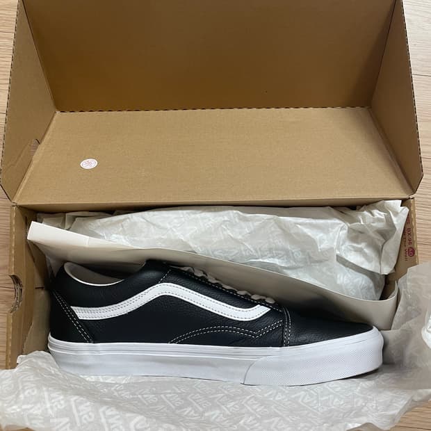 반스 올드스쿨 레더 블랙 295 팝니다