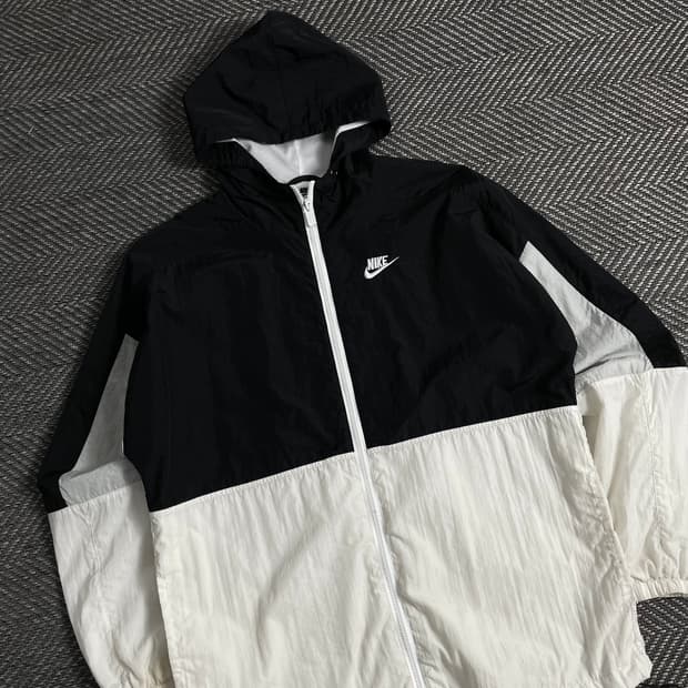 나이키 신형 퓨추라 나일론 윈드러너 러닝 바람막이 자켓y 3802