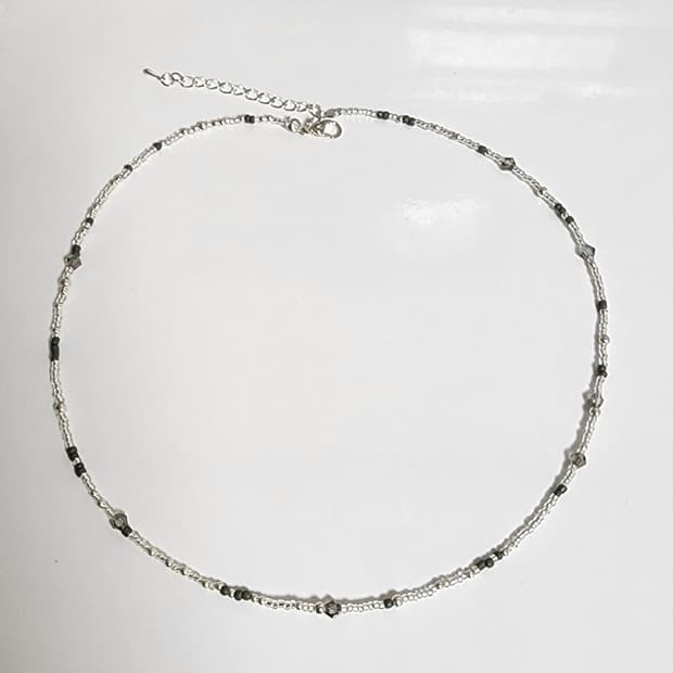 남자 짙회색 포인트 목걸이