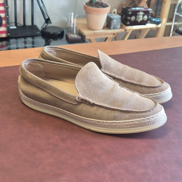 토즈(TOD'S) 270/8 스웨이드 슬립온 로퍼