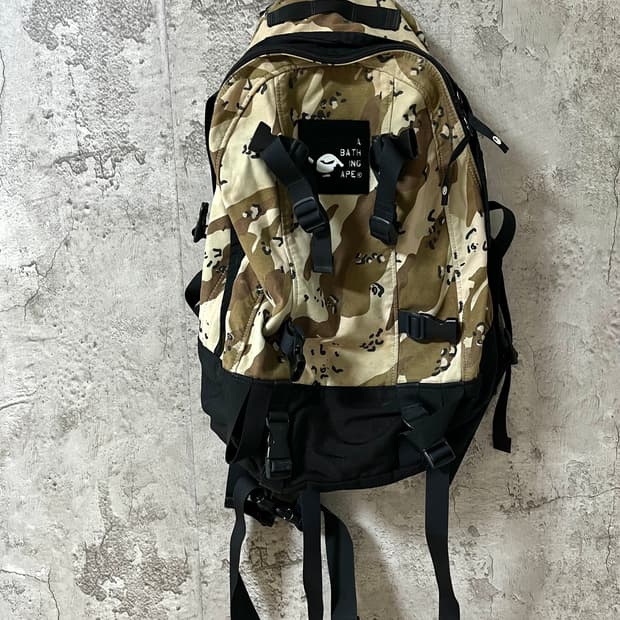 •베이프 밀리터리 카모 백팩