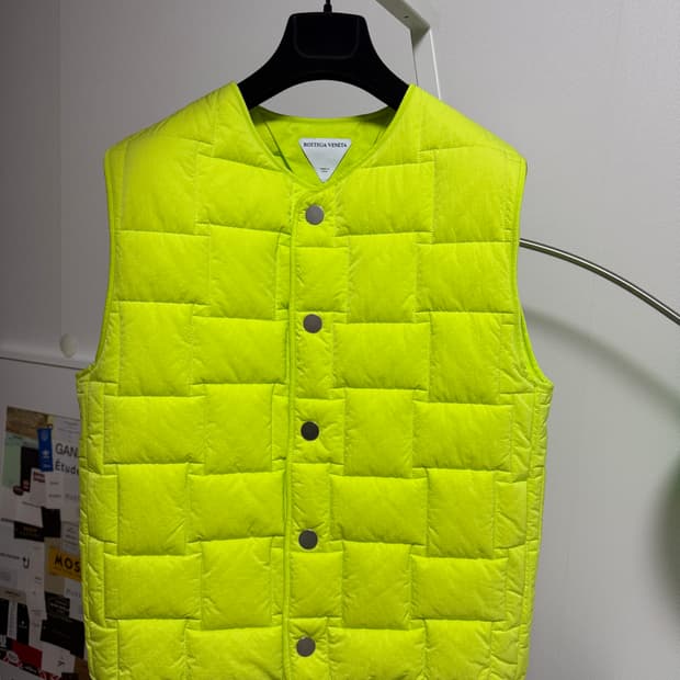 보테가베네타 패딩 베스트