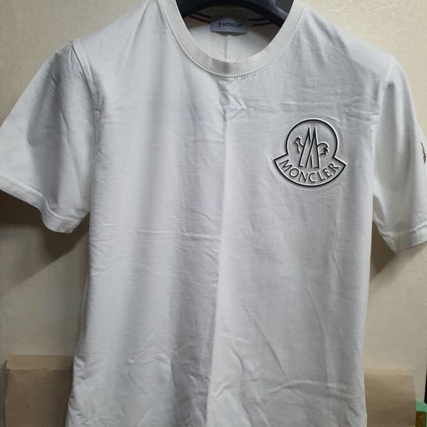 몽클레어 빅로고 반팔 티셔츠 