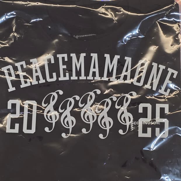 지드래곤 피스마이너스원 x 2025 마마 어워즈 피스마마원 반팔 티셔츠