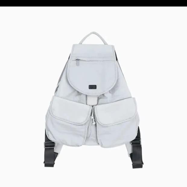 (새제품) 오헤시오 별 패턴 투포켓 백팩 라이트 그레이