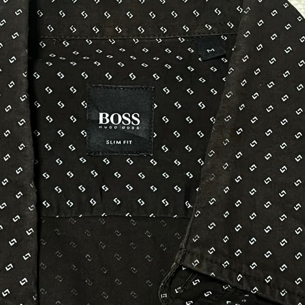 보스Boss 슬림핏 다크초코 셔츠