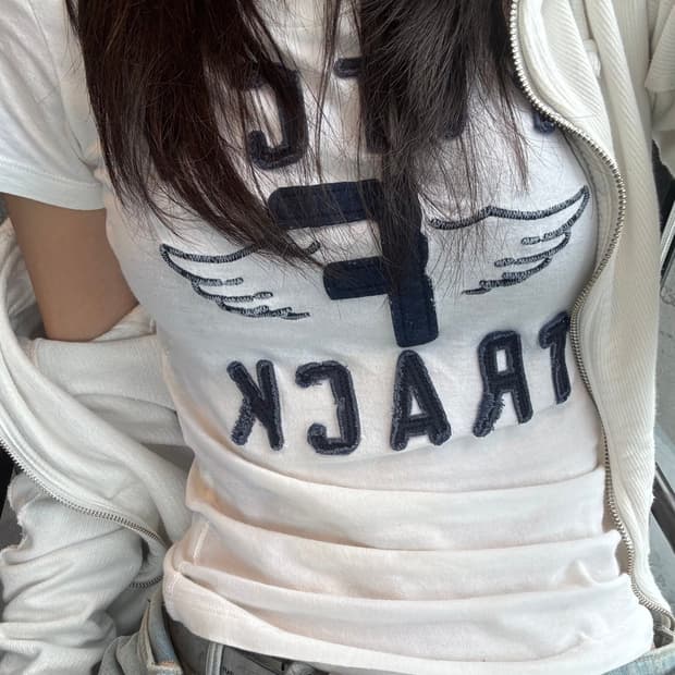 아베크롬비 화이트 반팔