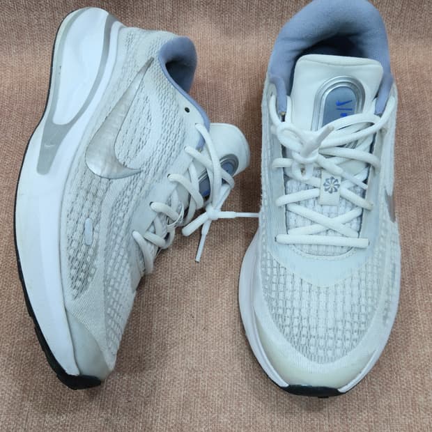 나이키 255mm-  저니 런 남성 런닝화 운동화