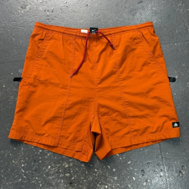 100 나이키 00S ACG 반바지