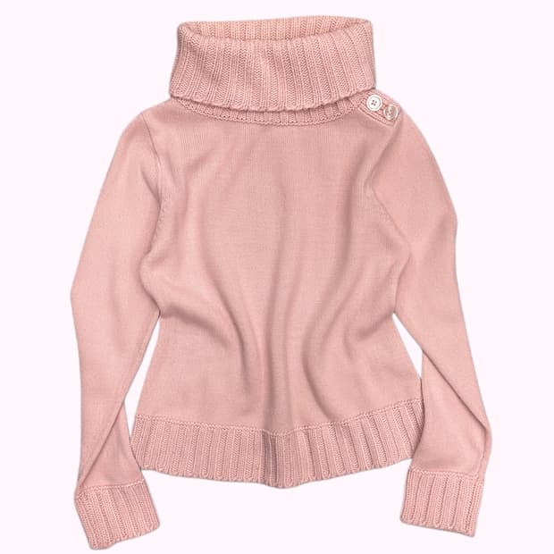 pink button turtle-neck knit