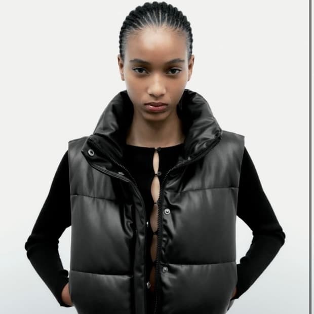 자라 레더 패딩조끼 블랙 xs