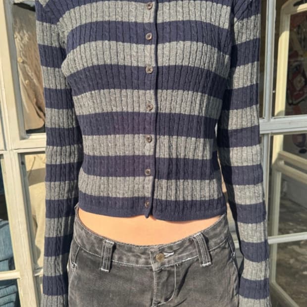 브랜디멜빌 스트라이프 꽈배기 니트 가디건 택O