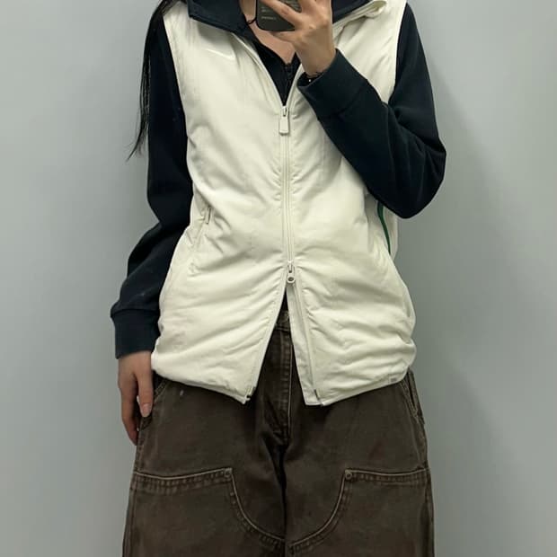 나이키 투웨이 화이트 경량 조끼패딩