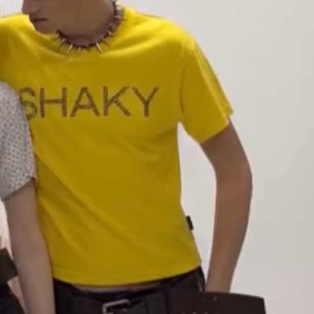 escstudio SHAKY 반팔/ 옐로우