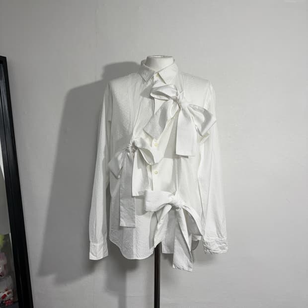25ss 꼼데가르송 옴므플러스 리본 블라우스 m