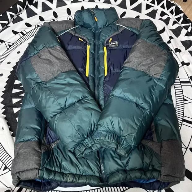 고프코어 몽피크 등산 패딩(L)