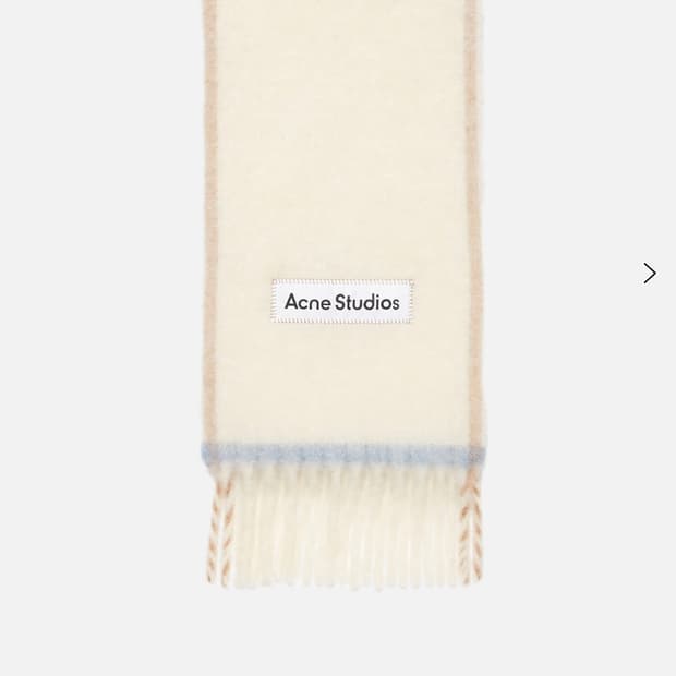 아크네스튜디오 모헤어 머플러