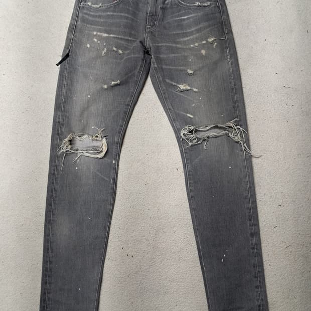 DENIM BY VANQUISH & FRAGMENT