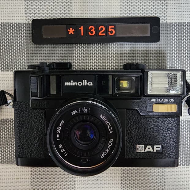 미놀타 하이매틱 AF 필름카메라