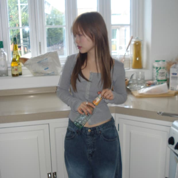 아워캐비넷 way golgi button tee