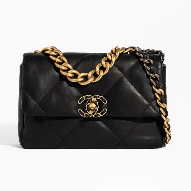 [정품/A급] 샤넬 19 미디움 핸드백 블랙 램스킨 / 하객룩 추천