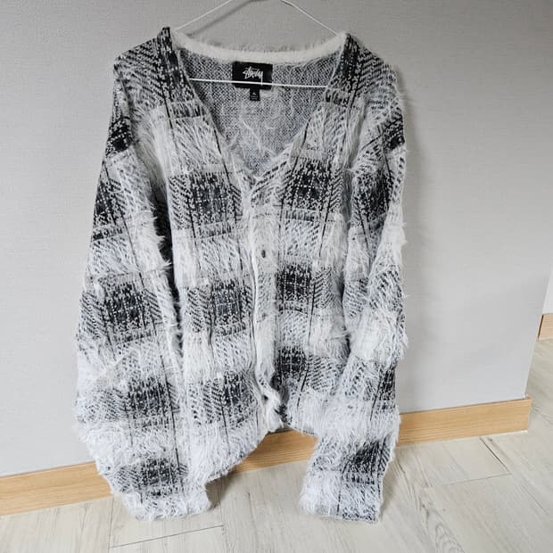 (XL) 스투시 헤어리 플래드 가디건 화이트 