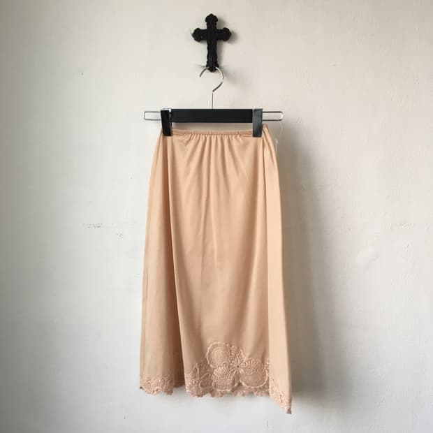 Punching point layered skirt