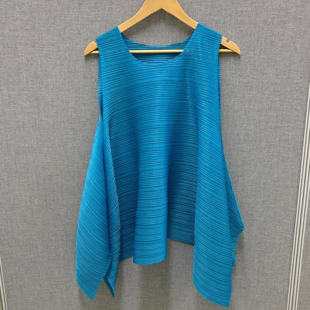 실측확인 플리츠 민소매 블라우스 0428J