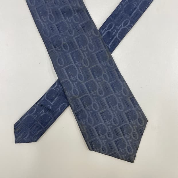 디올 오블리크 넥타이