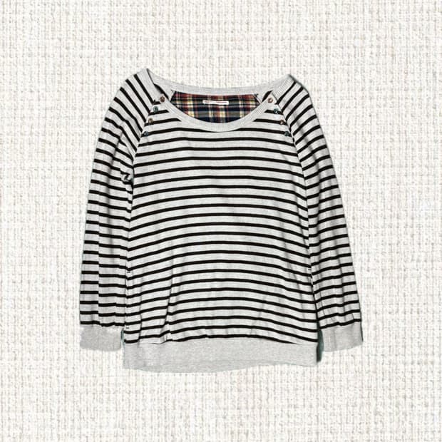 브라운 스트라이프 티셔츠