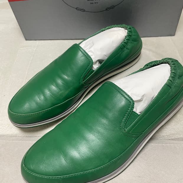 Prada 남성 가죽슬립온 6