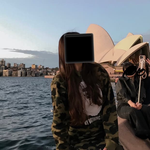 베이프 맨투맨&스커트 세트