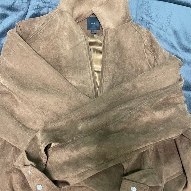 데이 크롭 스웨이트 카라 브라운자켓