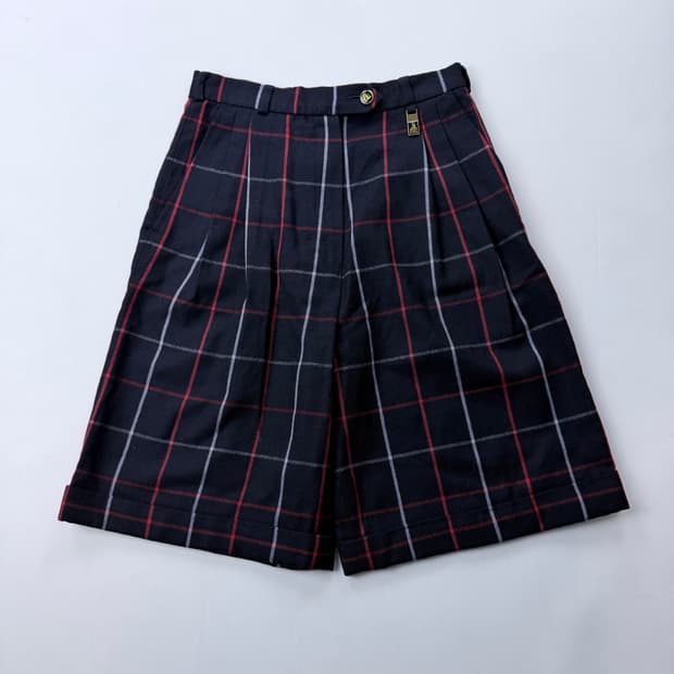 버버리 네이비 금장 울 하프팬츠