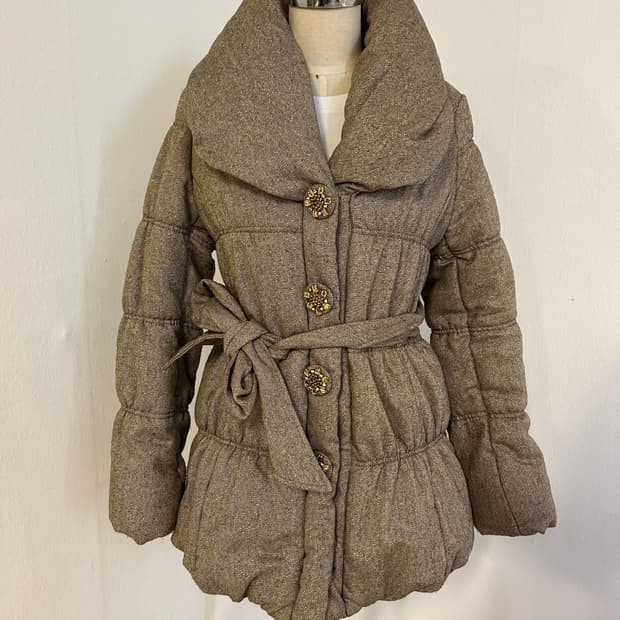 세실맥비 골드버튼 울믹스 쇼울 볼륨 패딩 코트