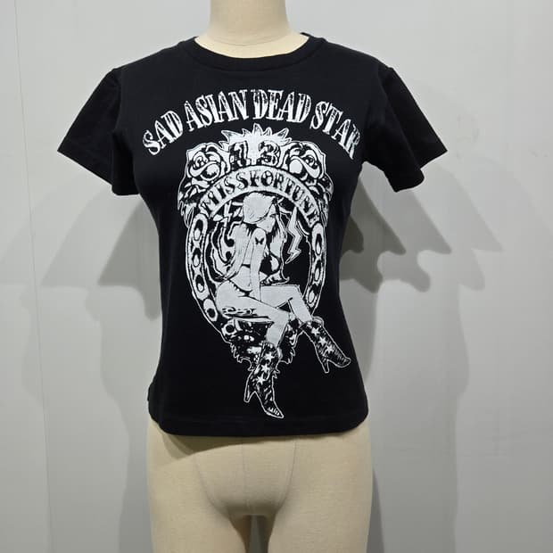 세즈 SAD ASIAN DEAD STAR 블랙 반팔 티셔츠