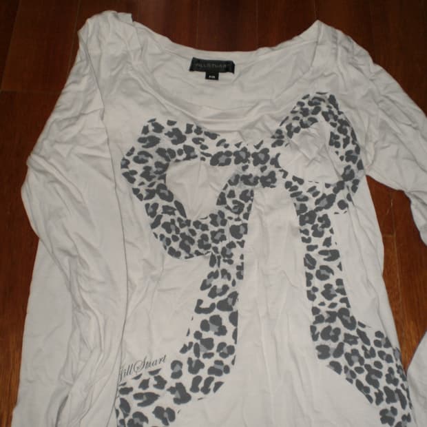 질스튜어트 티셔츠